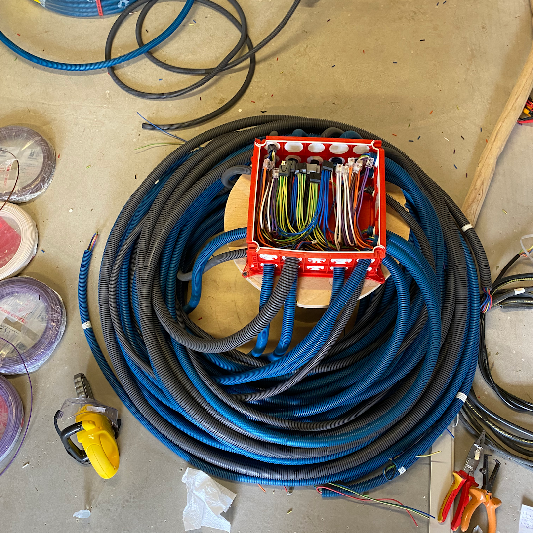 Electech — Photos 3
